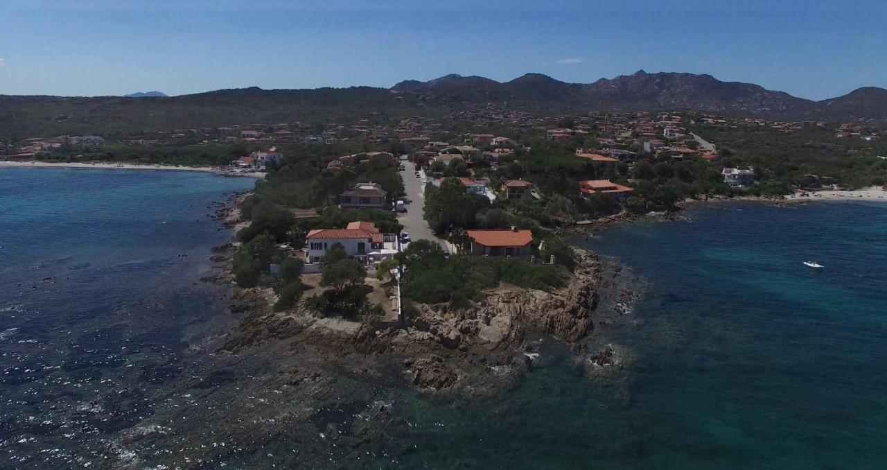 ホテル Punta Sirenella オルビア エクステリア 写真