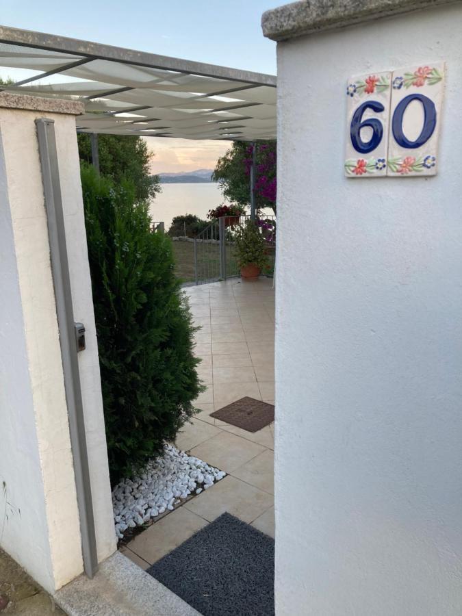 ホテル Punta Sirenella オルビア エクステリア 写真